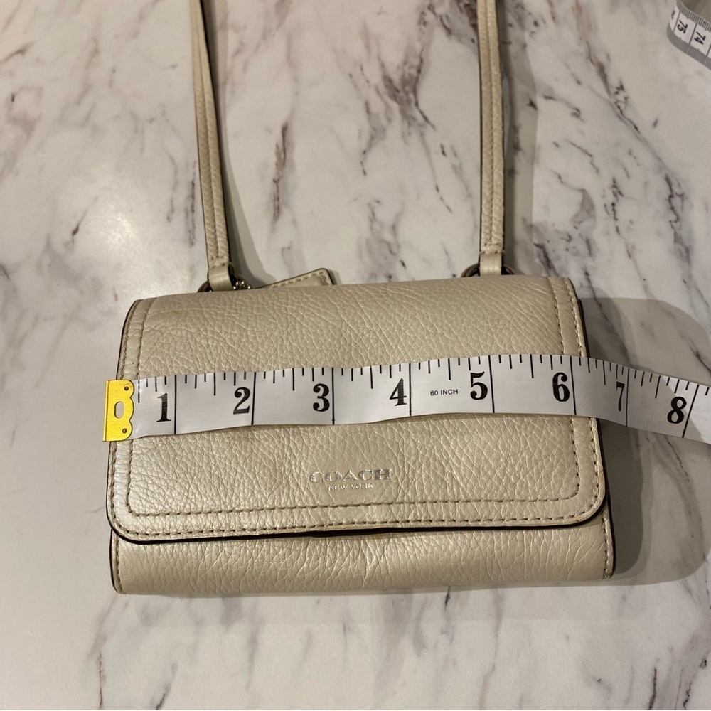Coach mini crossbody bag pearl white with hang tag - Picture 12 of 16